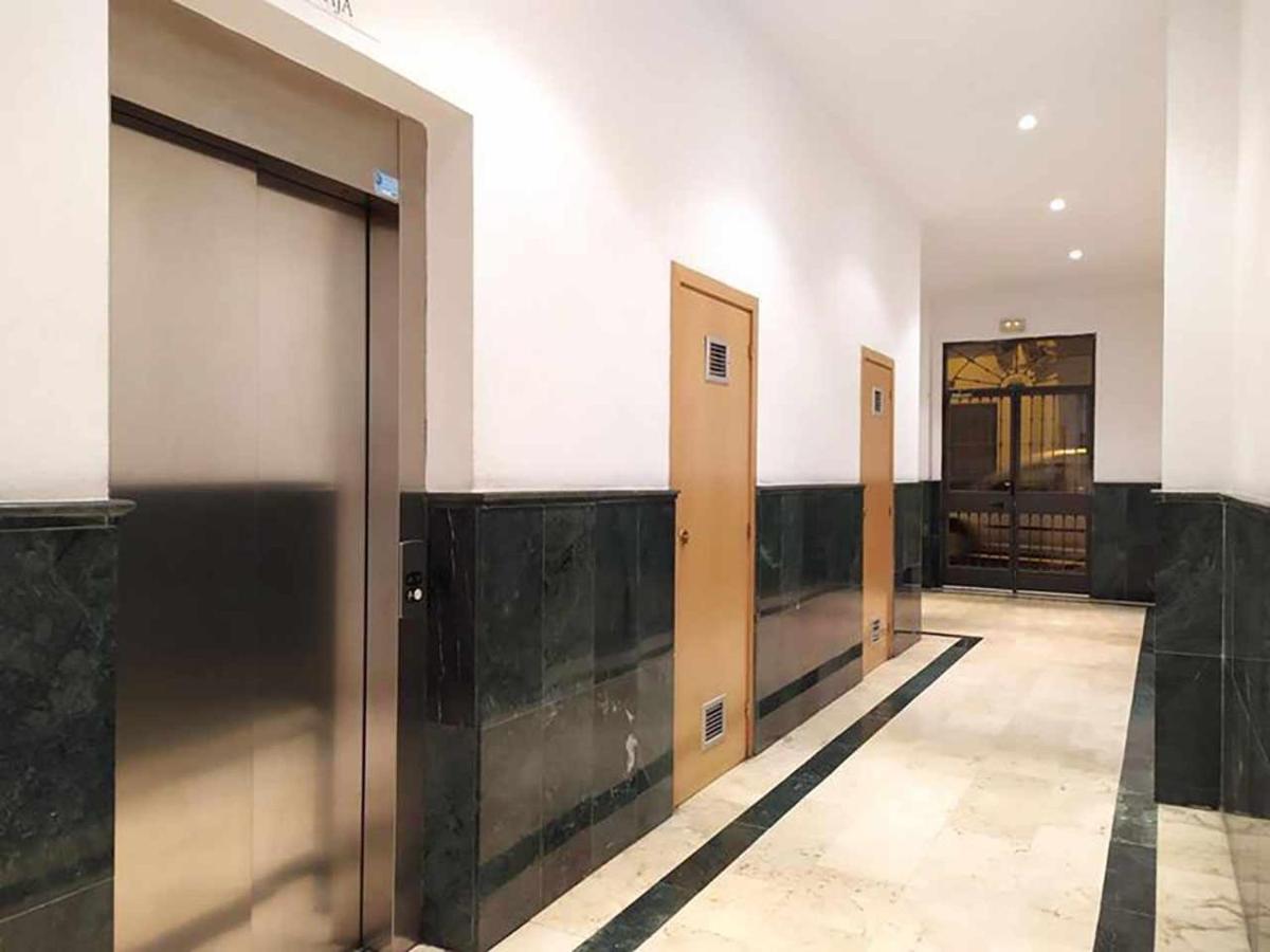 Charming Malaga Stay Walk To Top Sights Exterior photo